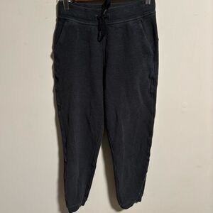 Lululemon Ribbed High-Rise Jogger 25" *7/8 Length
Heathered Black- Size 4